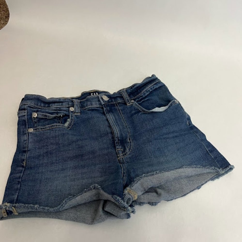 Gap Denim 3 inch short- Size 26